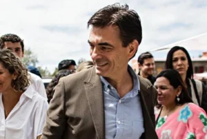 Rodrigo Paz, de centro, é eleito presidente da Bolívia em segundo turno